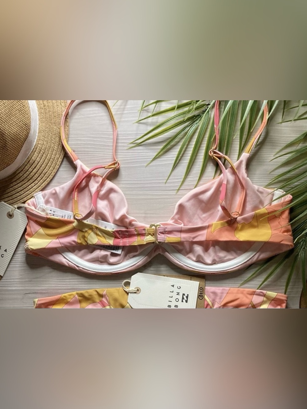Billabong 🌼 Floral Underwire TOP ONLY - Picture 6 of 11